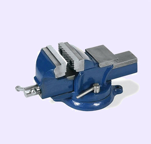 Corps en fonte à forte demande et mâchoires en acier au carbone étau d'établi à entraînement manuel avec base pivotante pour le travail manuel en Inde - Product Image 1