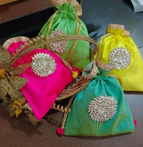 Gota Floral Potli Bag Holi Diwali Party Favor Wedding Haldi Mehndi Bridesmaid Return Gift Idea Drawstring Bags Jewellery Pouch - Product Image 5