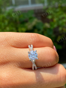 Anillo de compromiso y boda único de media eternidad con certificación GRA de diamante Moissanite redondo para mujer a precio de mayorista - Product Image 6