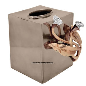 Soporte de tejido acentuado Floral de acero inoxidable de Metal de primera calidad, caja de pañuelos de decoración moderna, accesorios de papel para suministros de Hotel - Product Image 6