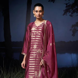 Jacquard de seda tejida de viscosa de primera calidad Salwar Kameez Catálogo completo disponible a precio mayorista colección de ropa de fiesta - Product Image 1