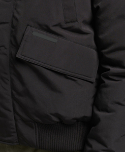 แจ็คเก็ตบอมเบอร์ขนเป็ดสีดำแนวสตรีทเสื้อโค้ทตัวสั้นสำหรับผู้ชายกันน้ำมีปกตั้งและชายเสื้อแจ็คเก็ตผู้ชาย - Product Image 4