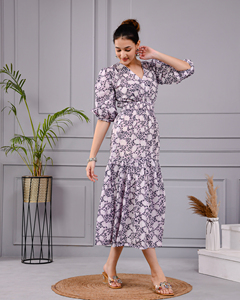 Robe en coton imprimée à la main pour femmes |   Robe midi florale |   Vêtements ethniques indiens décontractés pour la vente en gros - Product Image 2