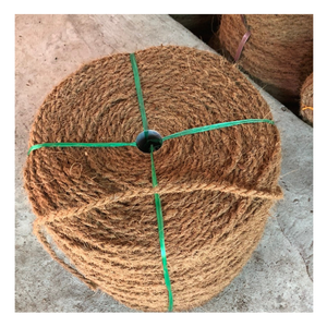 Corde de fibre de coco de haute qualité, provenant du Vietnam, 4-6mm d'épaisseur, 8% d'humidité, fibre de coco naturelle longue durée pour un projet polyvalent - Product Image 1
