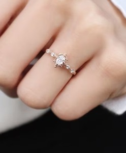 แหวนแต่งงานประดับเพชรรูปวงรีสีเงินแบบปรับแต่งได้แหวนเพชรโมอิสสเตอริงฝัง - Product Image 3