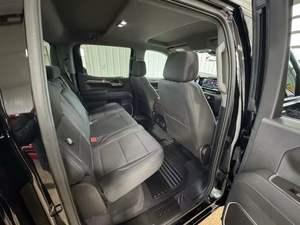 2024 Sierra 1500 Elevation Standard Crew Cab AWD à boîte automatique, modèle abordable - Product Image 5