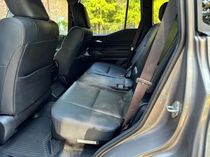 Toyota Land Cruiser 2024, Primera Edición, Tracción Total Permanente, Diferenciales Traseros con Bloqueo Central, Asientos de Cuero, SUV, Euro VI, Automático - Product Image 5