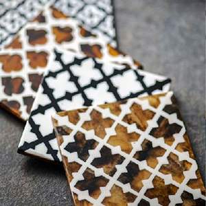 Ensemble de sous-verres personnalisés en résine de marbre en bois zigzag en bois avec couleur naturelle et personnalisée fabriqué en Inde - Product Image 3