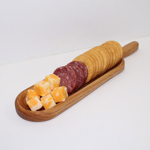 Platos de servicio gourmet, plato de madera con mango, bandeja de servicio de madera para exhibir alimentos y bocadillos hechos en Vietnam - Product Image 5