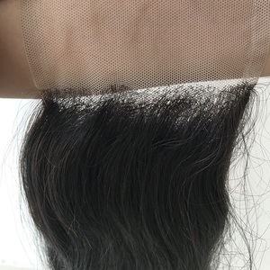 ผ้าไหมฐานปิดผมมนุษย์ 100% Remy เปรู 4x4 ผ้าไหมคลื่นธรรมชาติปิดกลางส่วนฟรีส่วนผ้าไหมหนึ่งผู้บริจาคผมบริสุทธิ์