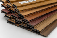 Panneau mural d'autres planches imperméable à l'eau Panneau mural creux en bois composite pour intérieur Panneau mural en bois composite WPC