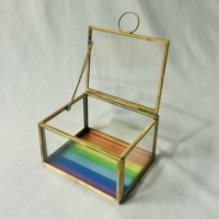 Boîte à bijoux en laiton et verre en gros avec base arc-en-ciel, organisateur de rangement pour bagues et bracelets, taille personnalisée