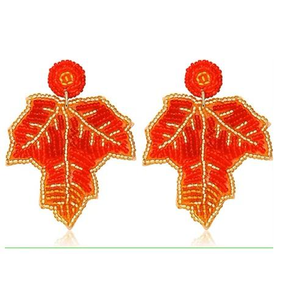 Boucle d'oreille en forme de bouledogue avec broderie perlée de haute qualité, élégante et chic, choix de luxe pour les filles - Product Image 5