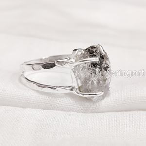 Bijoux en pierre brute Bague pour femme Bague en argent sterling 925 avec diamant Herkimer brut naturel Pierre de naissance 2 bijoux martelés - Product Image 4