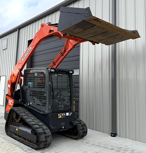 Cargadora Compacta de Orugas Kubota SVL75-2 2020 |   Minicargadora diésel de 74.3 HP |   Hidráulica de Alto Flujo y Elevador Vertical para Minicargadora - Product Image 2