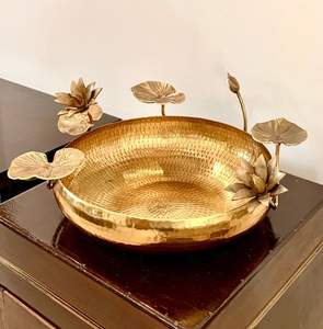 Bol à fruits carré en acier inoxydable martelé avec tige en laiton design brillant polonais servant un bol indien de service de fruits à la mode - Product Image 6