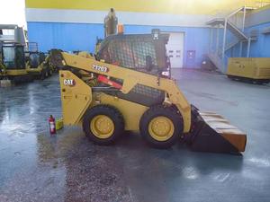 รถตักล้อยาง Cat 242D3 สำหรับงานขนถ่ายวัสดุและจัดเก็บสินค้าอย่างมีประสิทธิภาพ |   CE |   EPA |   รถตักขนาดเล็กดีเซลมาตรฐานยูโร 5 - Product Image 3