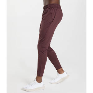 Pantalon de jogging pour homme, dernière collection, couleur rouge, respirant, coupe droite, coton et polyester, léger, style streetwear, broderie. - Product Image 3