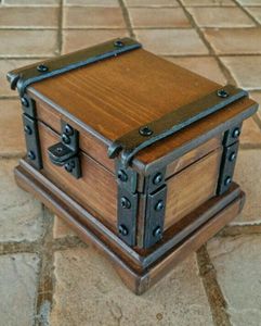 Caja de Regalo Ecológica de Madera Maciza Pulida para Decoración Navideña del Hogar, Almacenamiento de Joyas y Cosméticos - Product Image 4