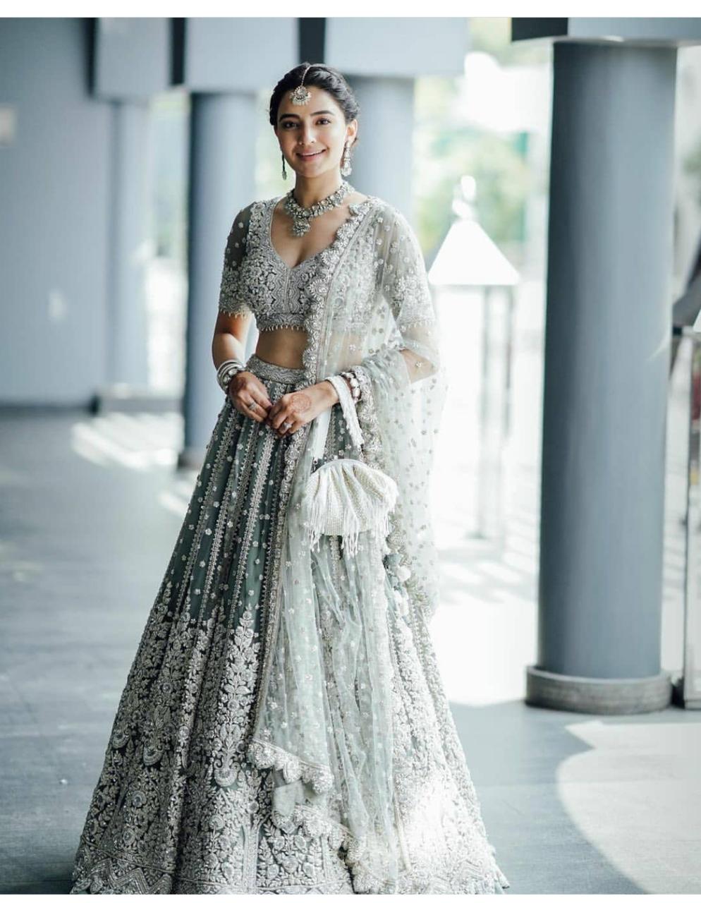 New Design of Bridal Lehenga Heavy Work Dupatta