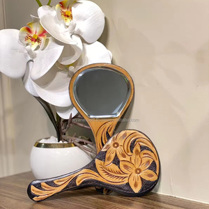 มือทาสีของแท้หนังเครื่องมือกระจกมือถือสไตล์ตะวันตกแต่งหน้ากระจกมือกระจกออกแบบวินเทจของขวัญที่สมบูรณ์แบบสําหรับภรรยา - Product Image 2