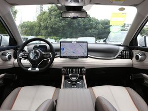 Auto Eléctrico de Energía Nueva Yuan Plus 2024 de Segunda Mano con Autonomía NEDC de 201-300 km y Batería de 50-70 kWh en Stock, Oferta Especial - Product Image 4
