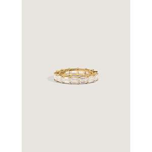 Anillo de Eternidad Jackie con Diamantes de Corte Esmeralda en Oro Amarillo - Product Image 1