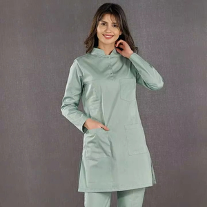 Uniforme de salón de belleza de diseño elegante nuevo personalizado al por mayor 2 piezas de uniforme de spa - Product Image 4