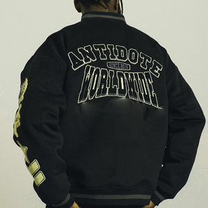 Personnalisé Nouveaux Hommes Laine Corps En Cuir Manches Brodé Chenille Patches Varsity Jacket Letterman Baseball College Jacket - Product Image 3