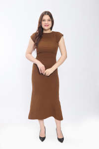 Vestido Midi ajustado con hombros descubiertos de alta calidad para mujer Mezcla de algodón Frente plisado Cuello barco Ropa de fiesta a granel - Product Image 2