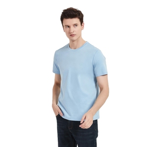 Camiseta de manga corta de tela de algodón de doble cara Premium 120s para hombre Camiseta de tela suave al tacto y agradable a la piel para hombre - Product Image 3