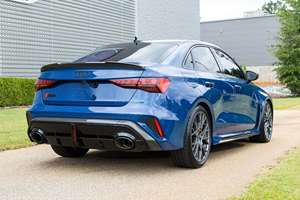 Unidad en Excelentes Condiciones, Audi RS3 Turbo 2025, 5 Cilindros, Tracción en las Cuatro Ruedas, Azul Metálico Ascari, Equipamiento de Alta Gama - Product Image 3