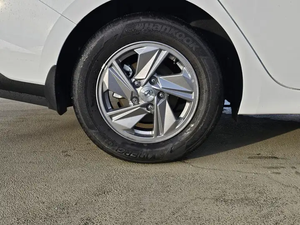 HYUNDAI ELANTRA ESSENTIAL IVT LHD 2025 D'OCCASION DU PREMIER PROPRIÉTAIRE - Product Image 2