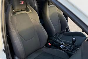 GR Corolla Corre Coupé Turbo 2024, Tracción en las Cuatro Ruedas, Volante a la Izquierda, Ruedas R18, Caja de Cambios Automática, Bajo Kilometraje, Gasolina - Product Image 2