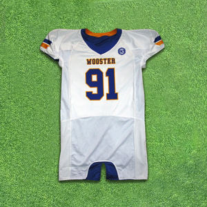 Maillot de football unisexe personnalisé de style professionnel Maillot rembourré classique de coupe ajustée avec logos d'équipe Fabricant d'uniformes personnalisés - Product Image 2