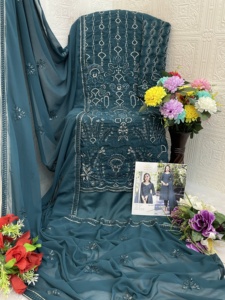 Nueva colección en trajes paquistaníes Georgette pesados con trabajo de secuencia de bordado y trabajo Khatli disponible en cantidad a granel - Product Image 2