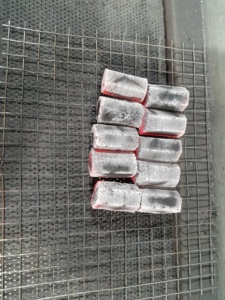 Charbon de coco noir en briquettes 100% biologique, qualité supérieure, personnalisable, provenant d'Indonésie, très demandé pour le narguilé - Product Image 4