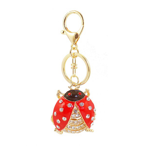 Colgante de Aleación con Diseño de Mariquita de Alas Abiertas y Pedrería, Tono Dorado, para Decoración de Bolsos - Product Image 5