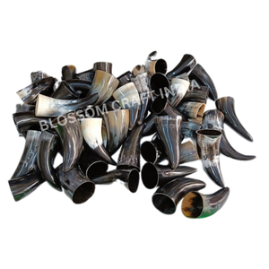 Corne à boire en cuir de vache naturelle de haute qualité avec sangle en cuir, gobelet à boire en corne de bœuf véritable, taille personnalisée au prix le plus bas - Product Image 2