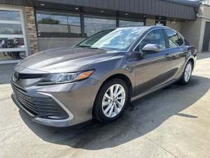 ใหม่/มือสอง ปี 2023 สำหรับ Camry LE FWD เบาะหนัง หลังคาซันรูฟแบบพาโนรามา เกียร์อัตโนมัติ ระยะทาง 25001-50000 ไมล์ - Product Image 5