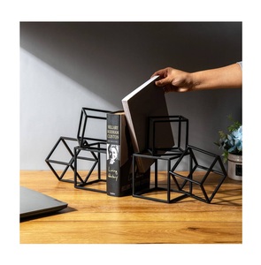 Qualité d'exportation Look chic moderne élégant personnalisé couleur livre accessoires serre-livres conception Simple solide métal forme humaine - Product Image 5