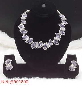 Elegante conjunto de Joyería de diamantes americanos para Mujer | Collar y pendientes radiantes para complementar su declaración de moda, regalo ideal - Product Image 6