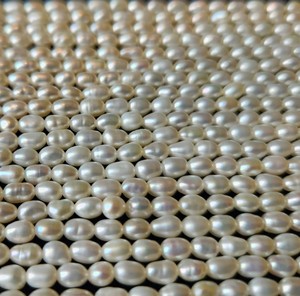 Perles naturelles en vrac, non traitées, effet de changement de couleur, portées au quotidien, artisanat raffiné - Product Image 1