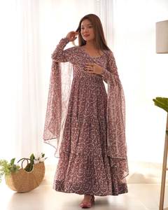 Bollywood inspiré attrayant vêtements ethniques prêts à l'emploi femmes Georgette pleine volants Anarkali robe pour femmes et filles porter - Product Image 4