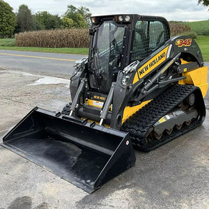 2017 New Holland L213 Skid Steer Compact Track Loader 74 HP Skid Steer Loader L213 Used Skid Steer Loader - Product Image 2