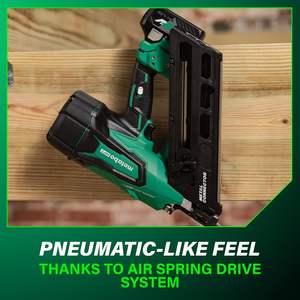 Cloueuse sans fil 36V MultiVolt DIY Winner, pour clous de 1-1/2'' et 2-1/2'', 900 clous par charge, batterie Li-ion 2,5 Ah, connecteur métallique - Product Image 3