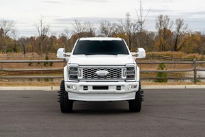Ford F-450 Super Duty Platinum 2023 Usado en Buenas Condiciones, Certificado y Limpio - Product Image 6
