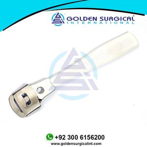 Nettoyant pour les pieds, grattoir professionnel pour les pieds, éliminateur de callosités et pédicure pour éliminer les peaux dures, manche en plastique - Product Image 3