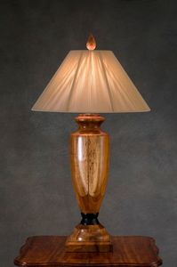 Elegante lámpara de mesa de ratán con base de madera resistente, ideal para escritorios de dormitorios y habitaciones de niños disponibles en varios estilos - Product Image 6