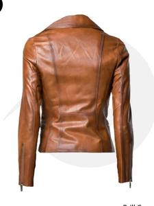 Chaqueta de cuero genuino para mujer de tacto suave, abrigo de manga larga ajustado cálido para la moda de otoño e invierno - Product Image 3